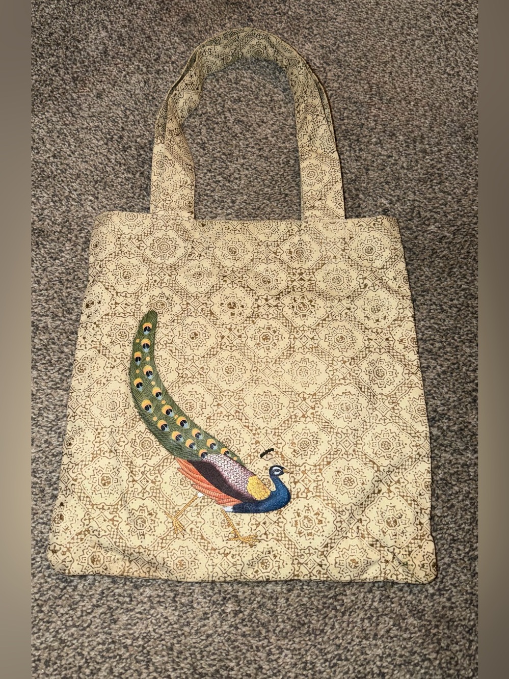 Peacock Tote Bag. EUC 12x12